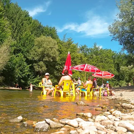 Casa de Férias Jolie Maison Deux Et Canape-lit #au Coeur Du Village# *