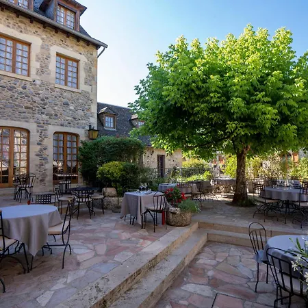 Jolie Maison Deux Et Canape-lit #au Coeur Du Village# * Sainte-Eulalie-d'Olt