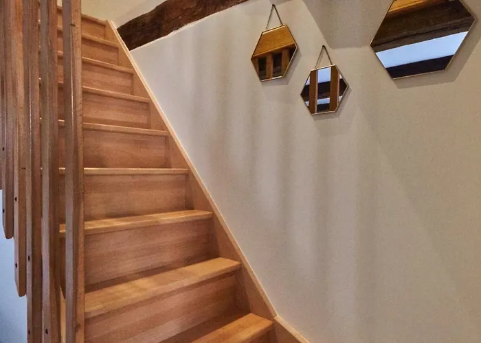 Jolie Maison Deux Et Canape-lit #au Coeur Du Village#