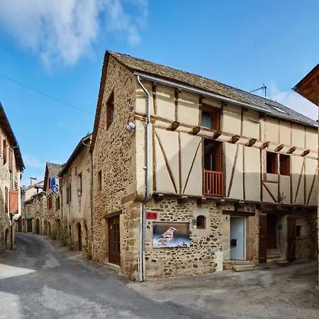 Jolie Maison Deux Et Canapé-lit #au Cœur Du Village#