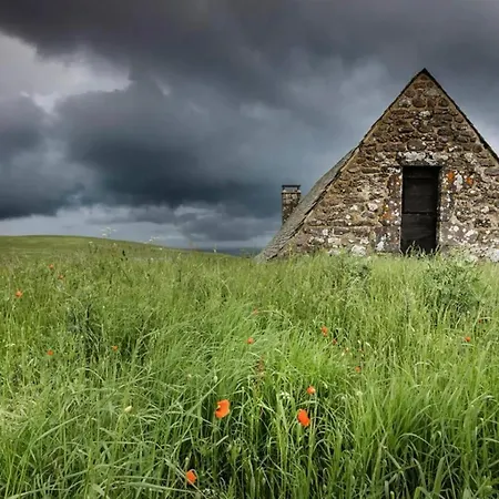 Jolie Maison Deux Et Canape-lit #au Coeur Du Village# * Sainte-Eulalie-d'Olt